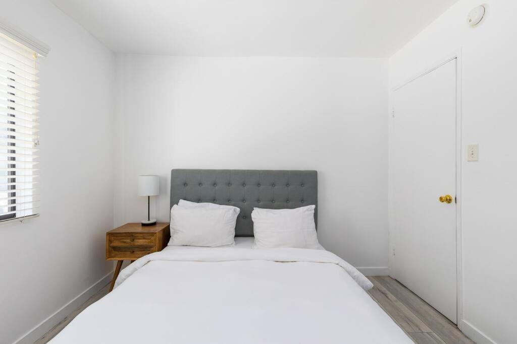 Sunny 1 Bedroom In The Heart Of Venice - #1 Apartment Los Angeles