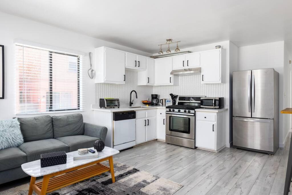 Sunny 1 Bedroom In The Heart Of Venice - #1 Apartment Los Angeles